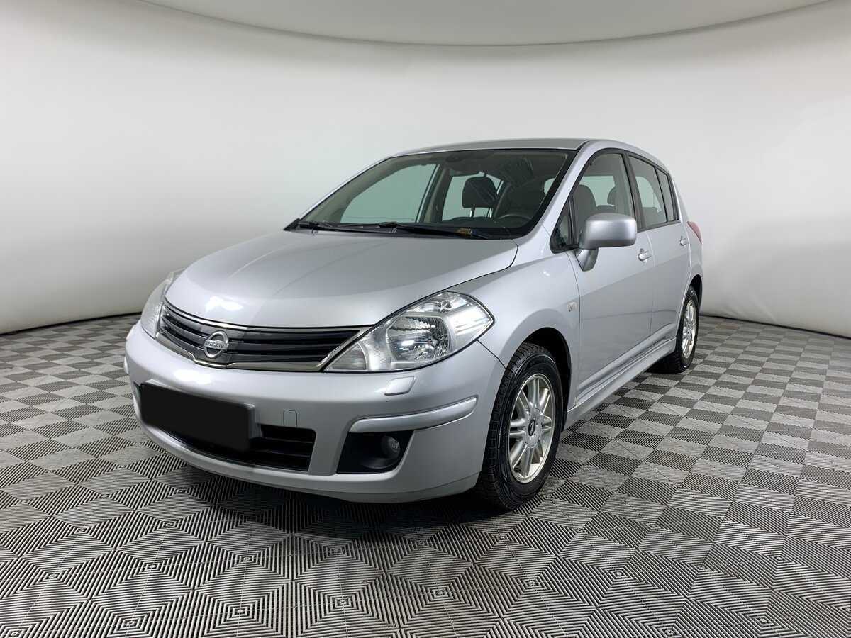 Nissan Tiida 2011 года с пробегом. Посмотреть фото