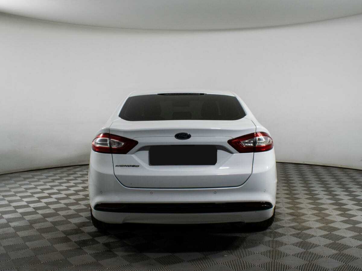 Ford Mondeo 2015 года с пробегом. Фото: #5