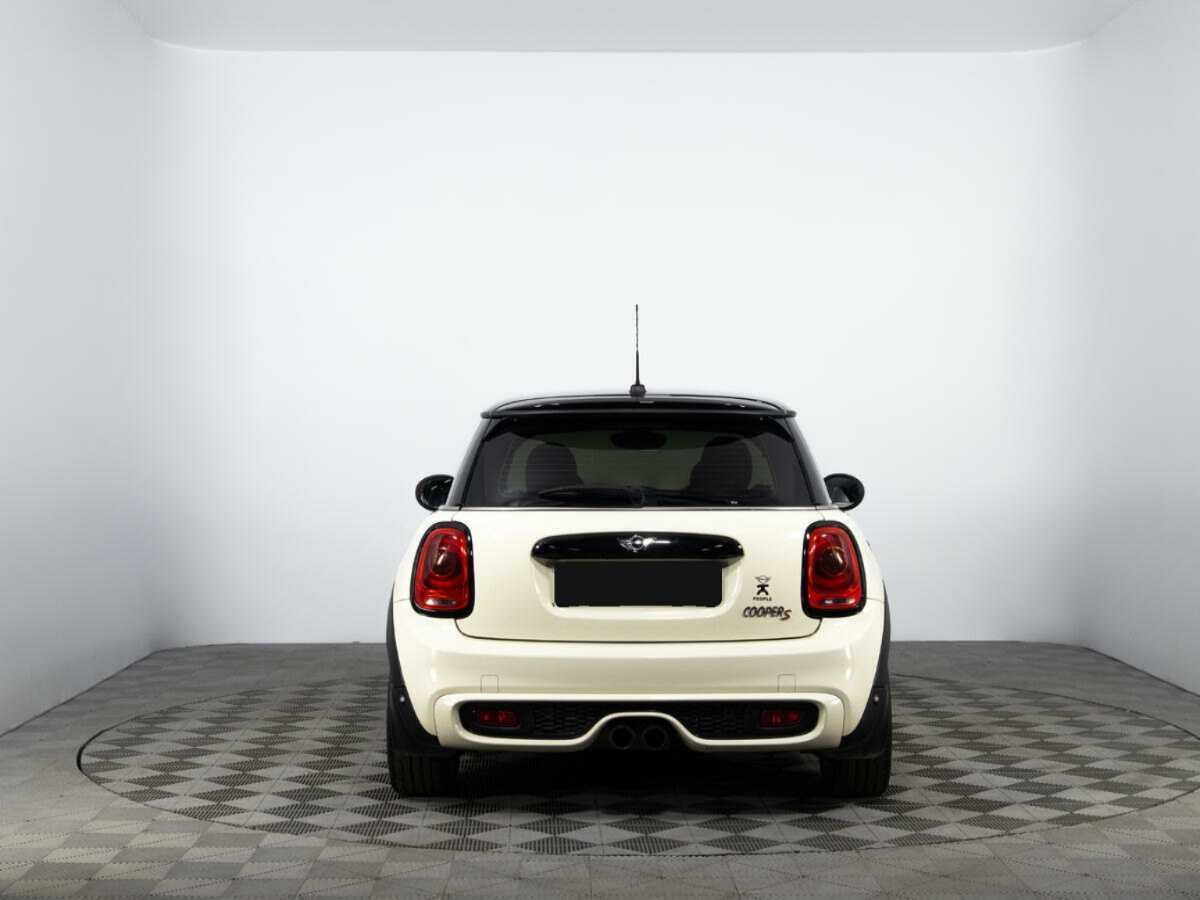 Mini Hatch 2014 года с пробегом. Фото: #5