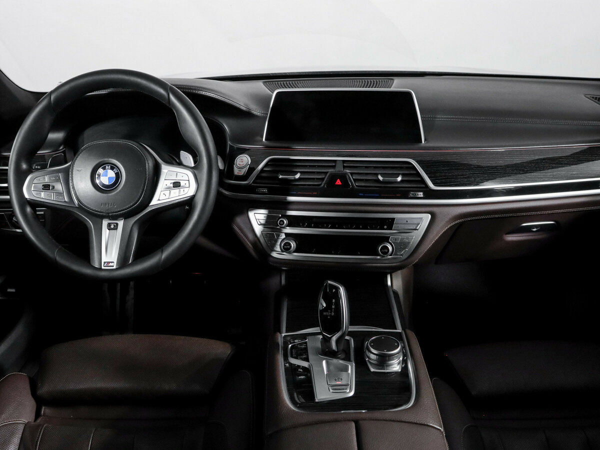 BMW 7 серии 2019 года с пробегом. Фото: #9