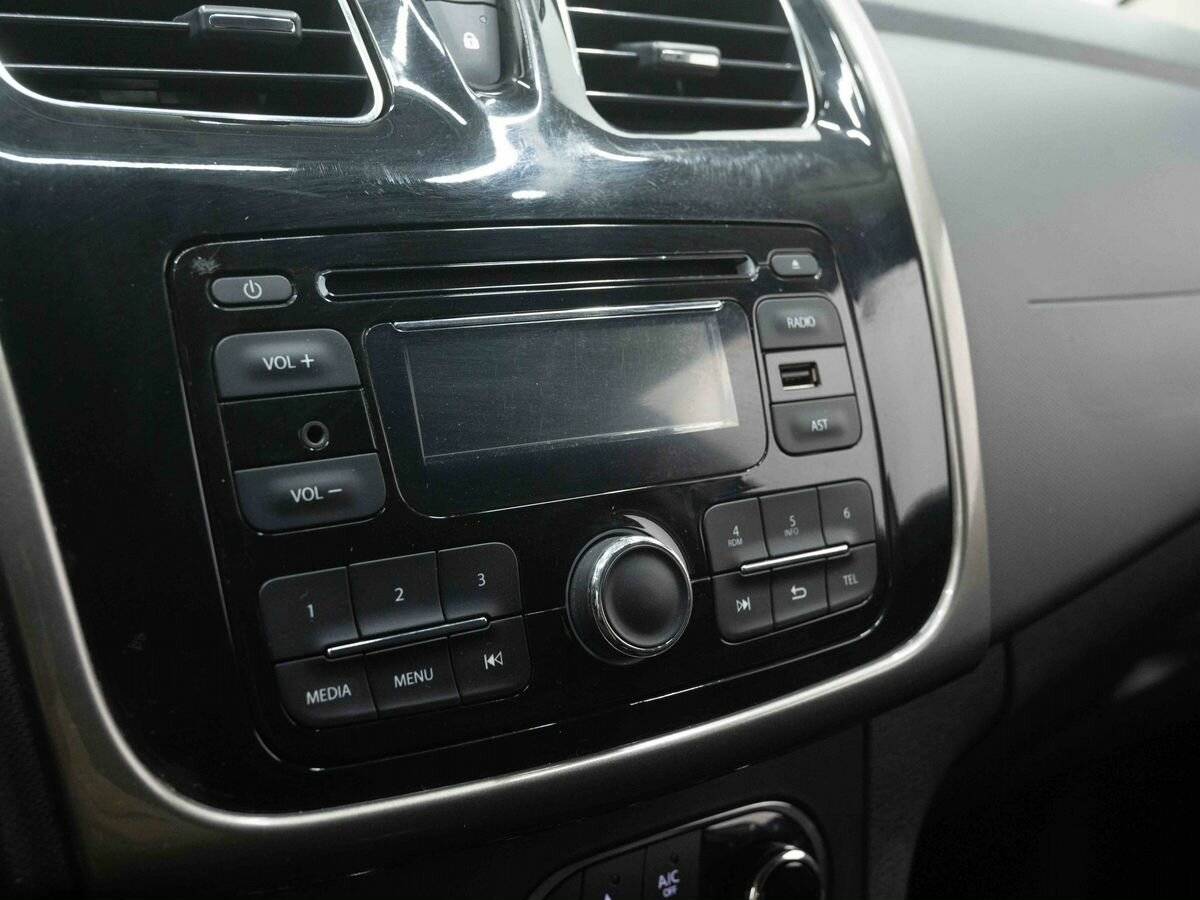 Renault Sandero 2016 года с пробегом. Фото: #19