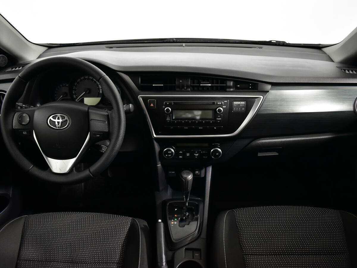 Toyota Auris 2013 года с пробегом. Фото: #11