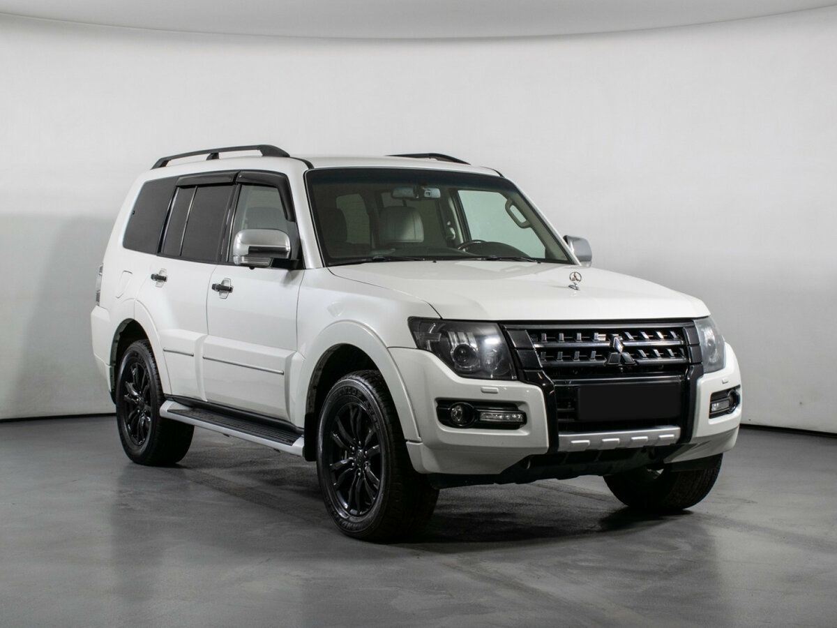 Mitsubishi Pajero 2020 года с пробегом. Фото: #2