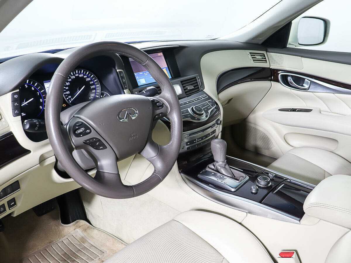 Infiniti M 2012 года с пробегом. Фото: #14