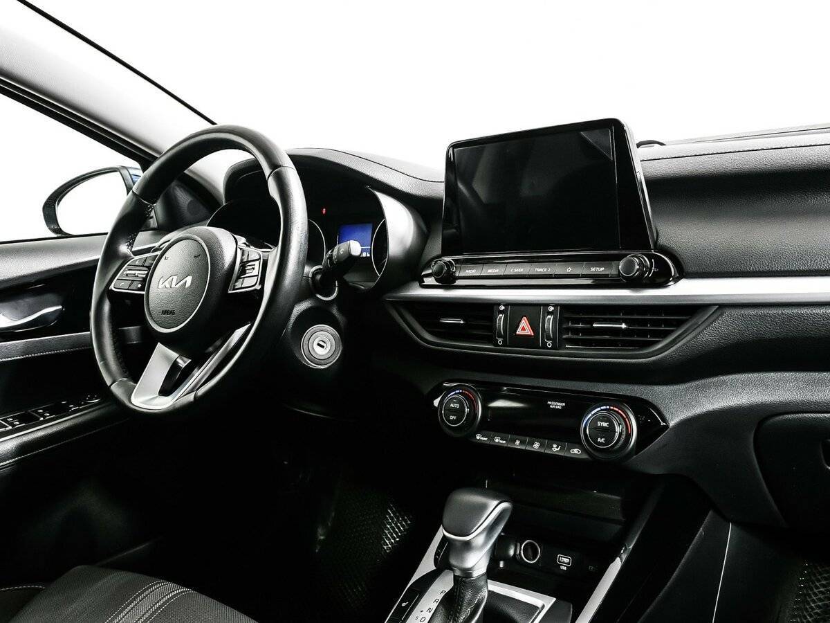 Kia Cerato 2022 года с пробегом. Фото: #8