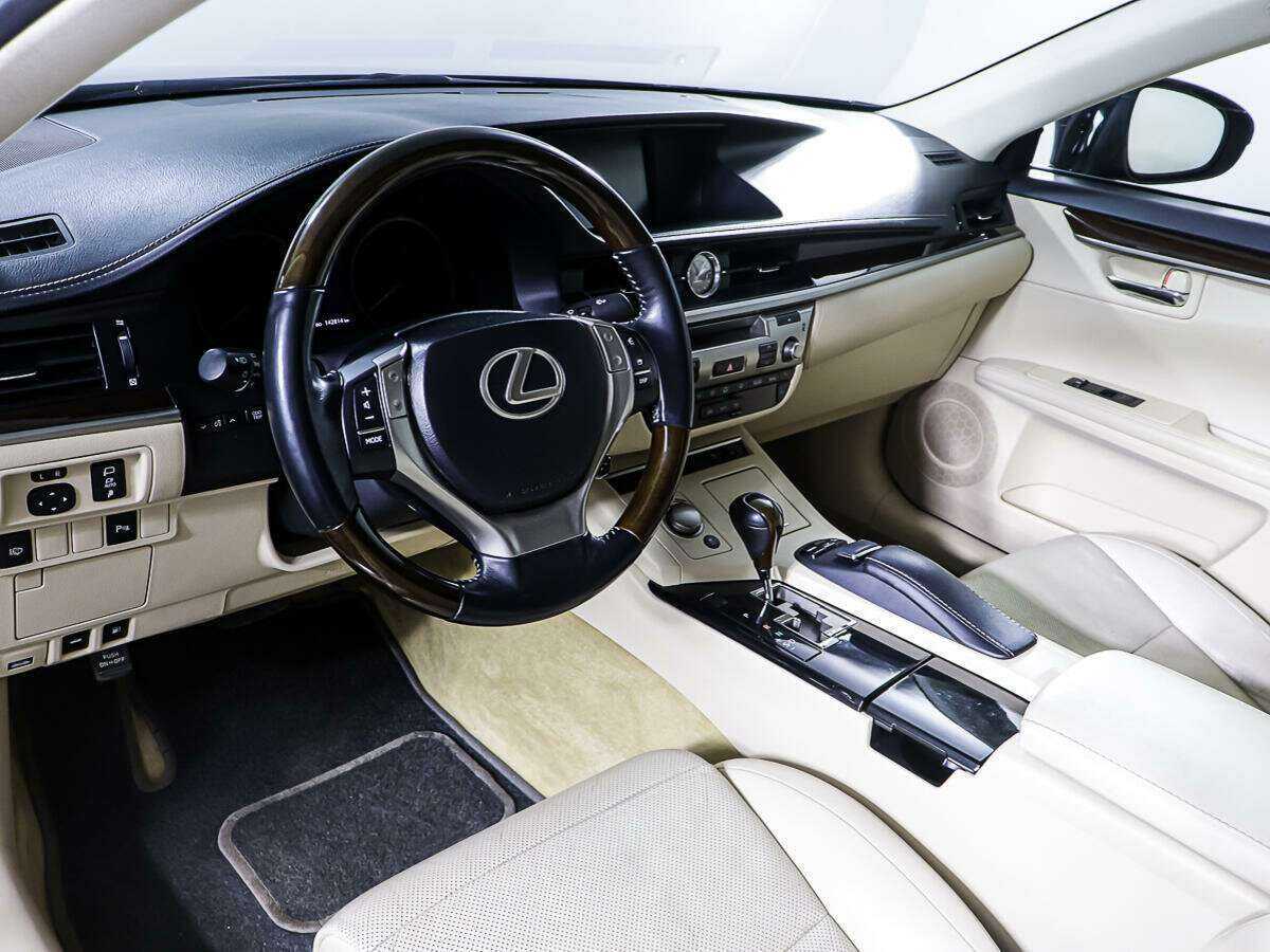 Lexus ES 2013 года с пробегом. Фото: #12