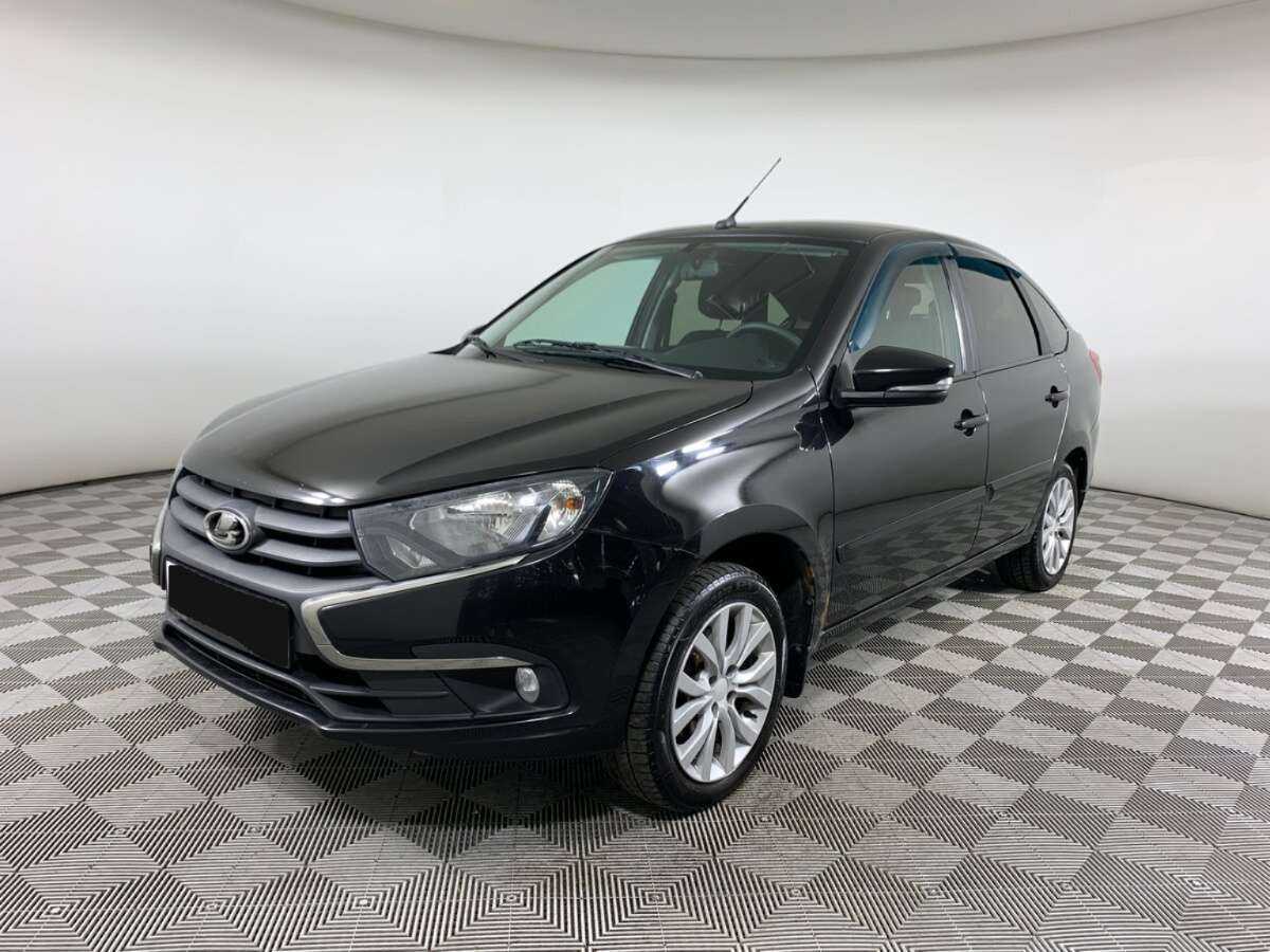 Lada (ВАЗ) Granta 2018 года с пробегом. Посмотреть фото