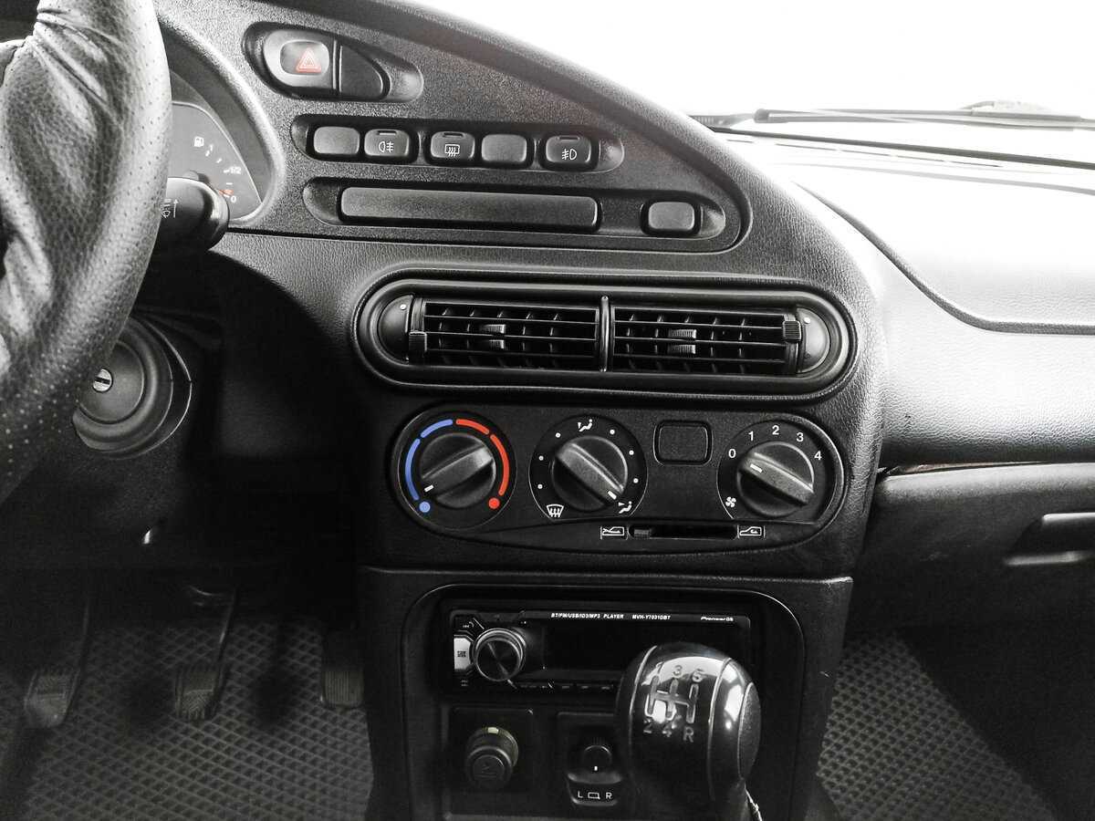 Chevrolet Niva 2013 года с пробегом. Фото: #12