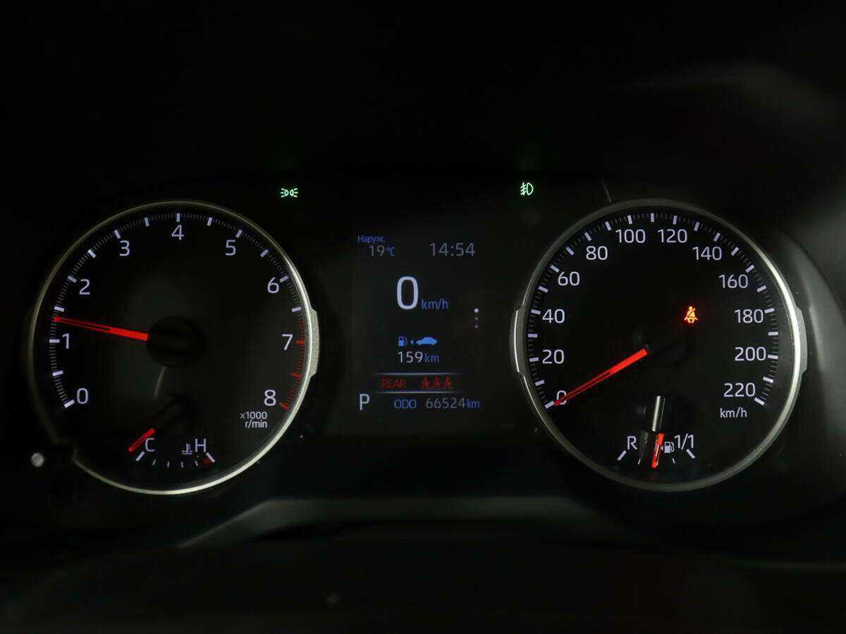 Toyota RAV4 2021 года с пробегом. Фото: #9