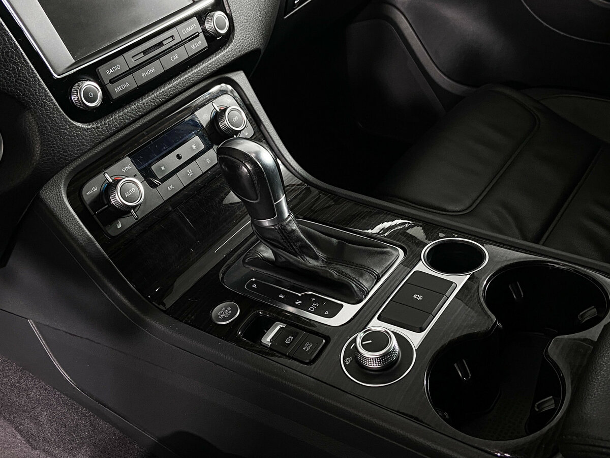 Volkswagen Touareg 2015 года с пробегом. Фото: #14