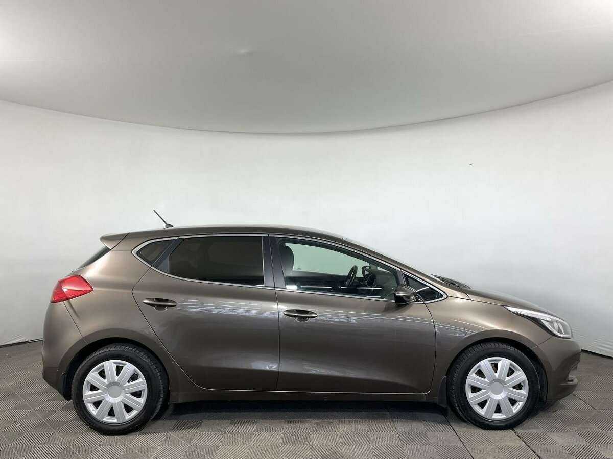 Kia Ceed 2013 года с пробегом. Фото: #3