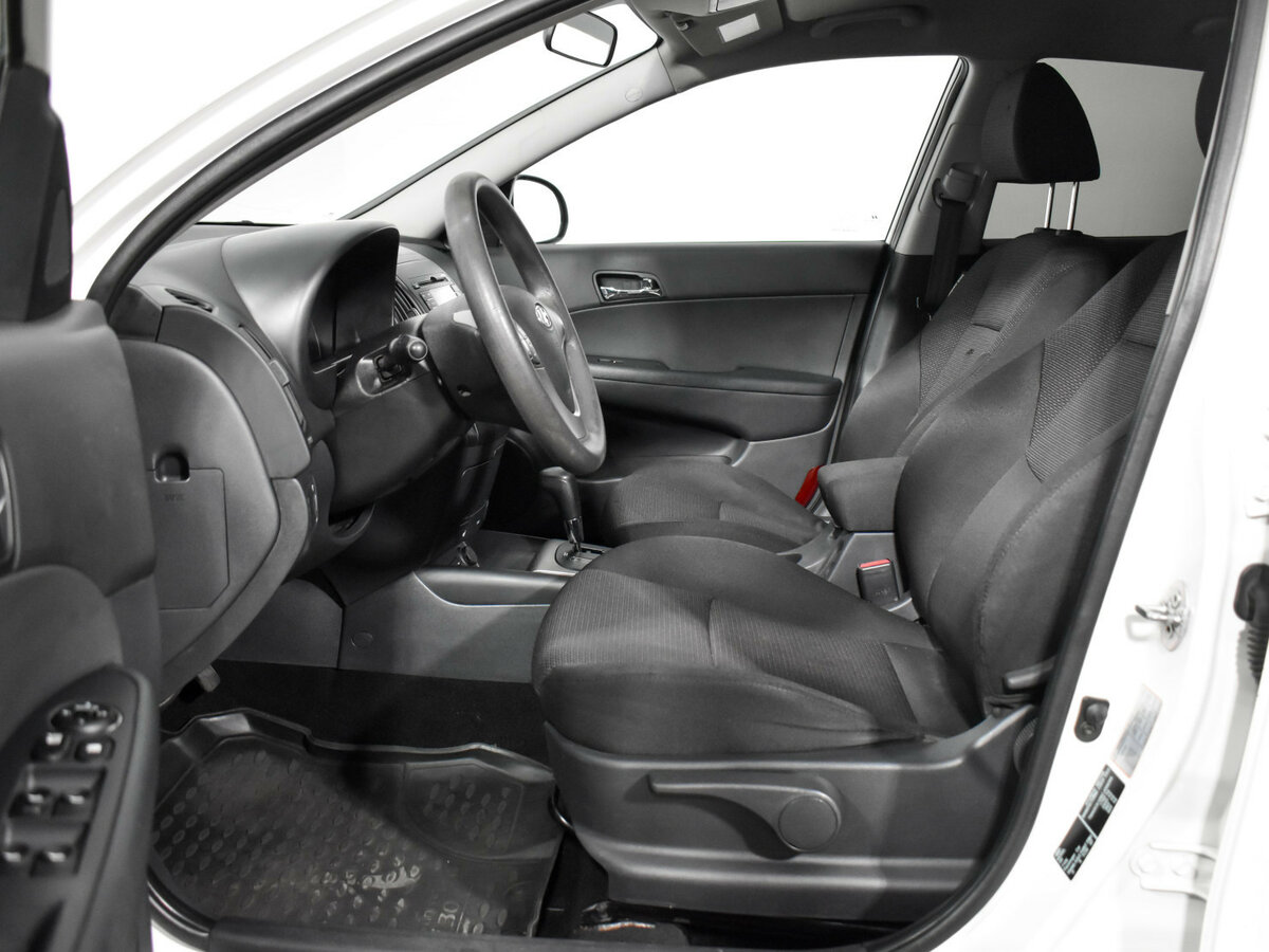 Hyundai i30 2011 года с пробегом. Фото: #7