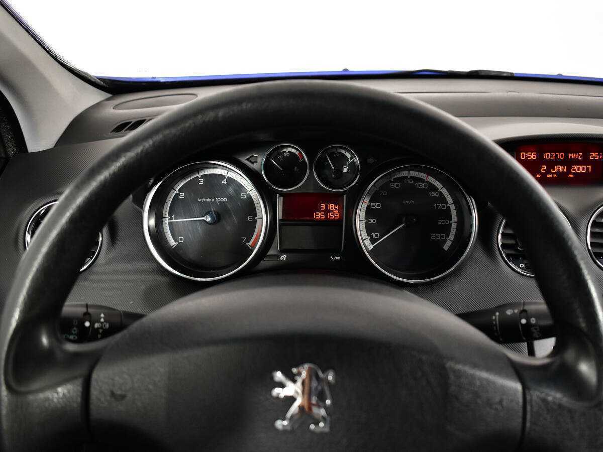 Peugeot 308 2010 года с пробегом. Фото: #10