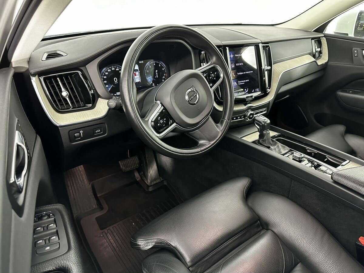 Volvo XC60 2021 года с пробегом. Фото: #6