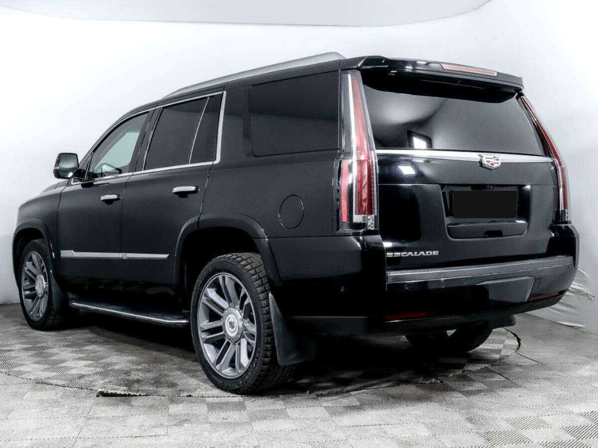 Cadillac Escalade 2019 года с пробегом. Фото: #3
