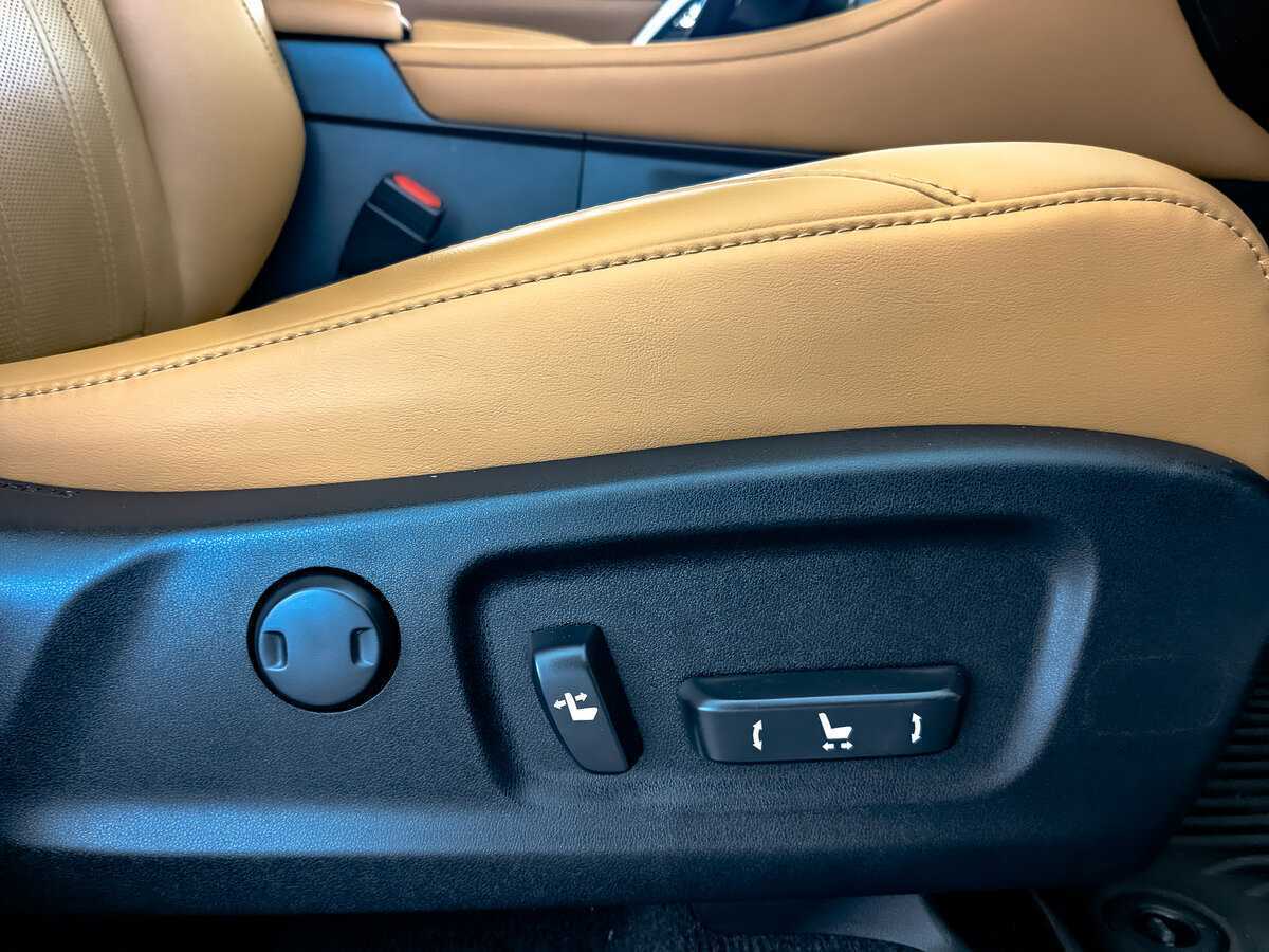 Lexus RX 2020 года с пробегом. Фото: #21
