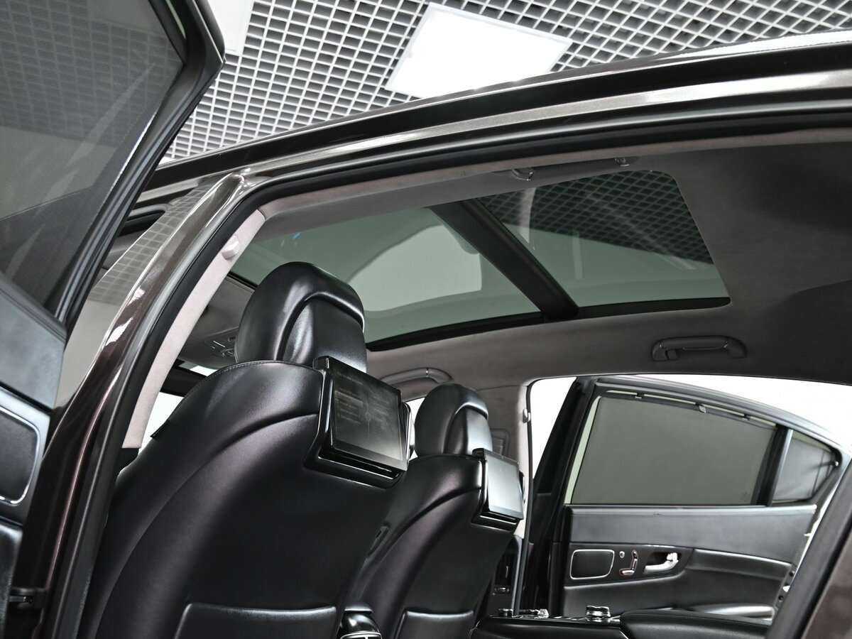 Kia Quoris 2014 года с пробегом. Фото: #6