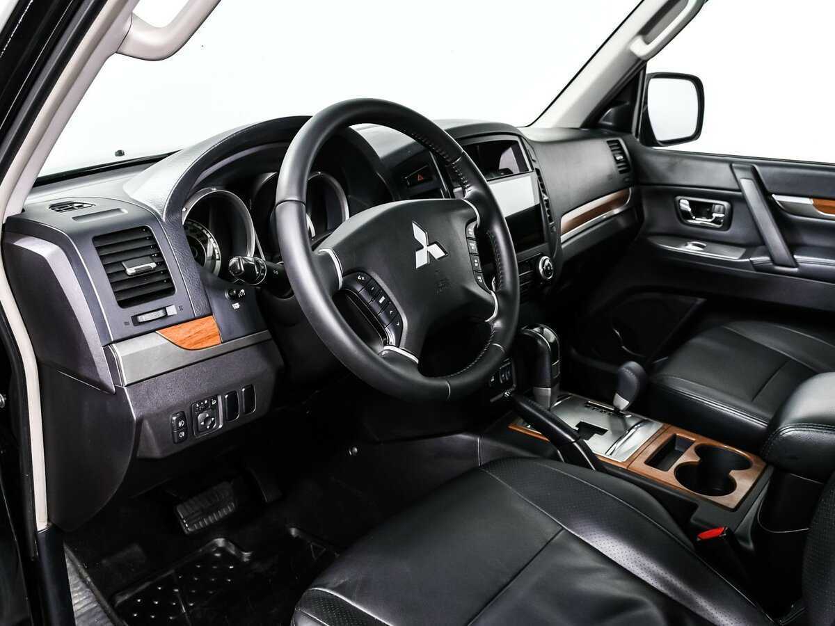 Mitsubishi Pajero 2008 года с пробегом. Фото: #11