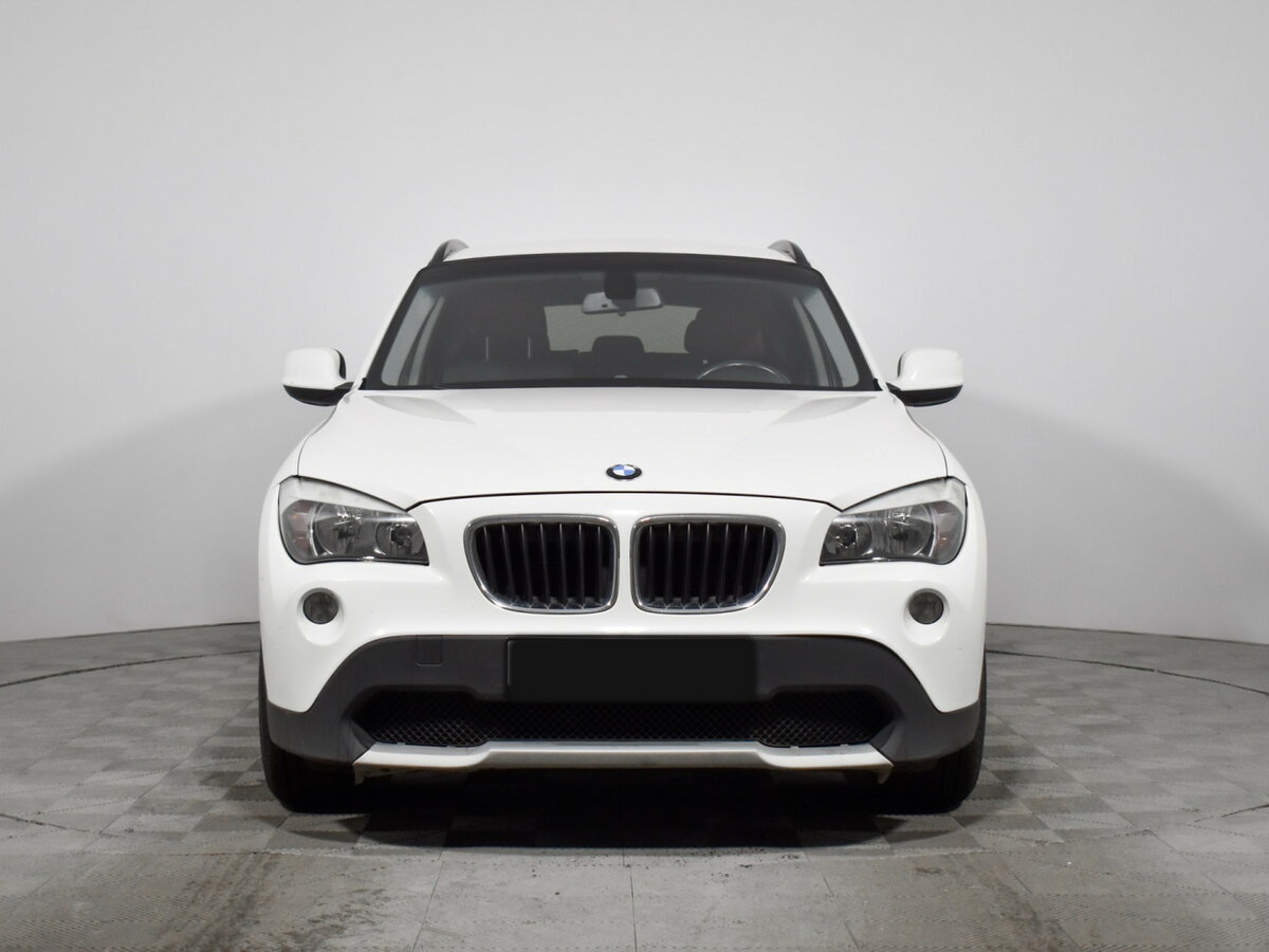 BMW X1 2011 года с пробегом. Фото: #1