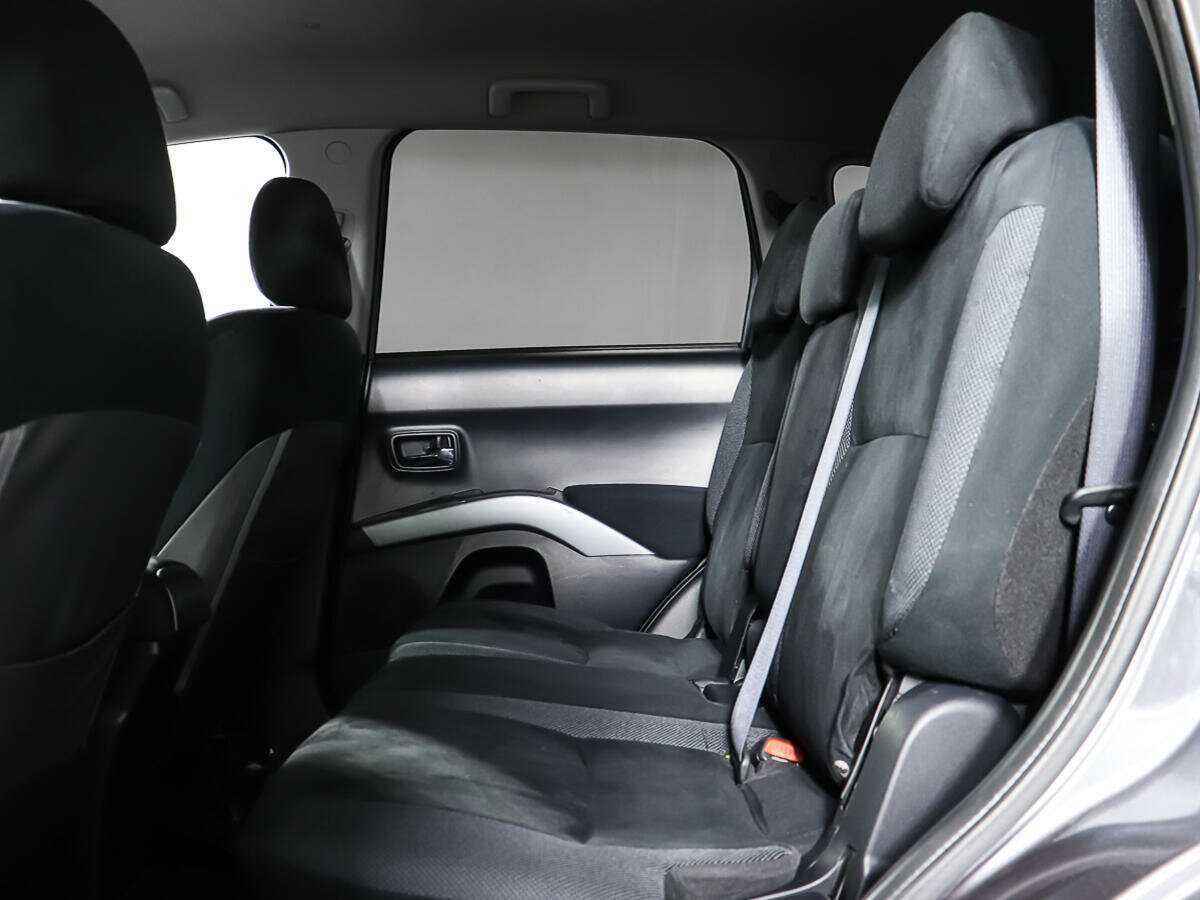 Mitsubishi Outlander 2008 года с пробегом. Фото: #9