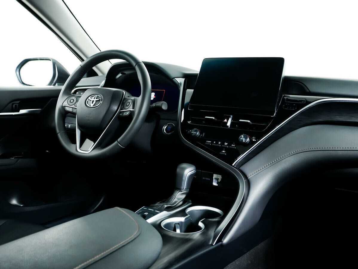 Toyota Camry 2022 года с пробегом. Фото: #8