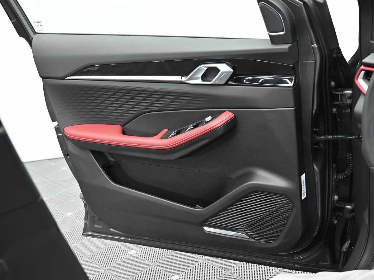 Geely Coolray 2024 года с пробегом. Фото: #7