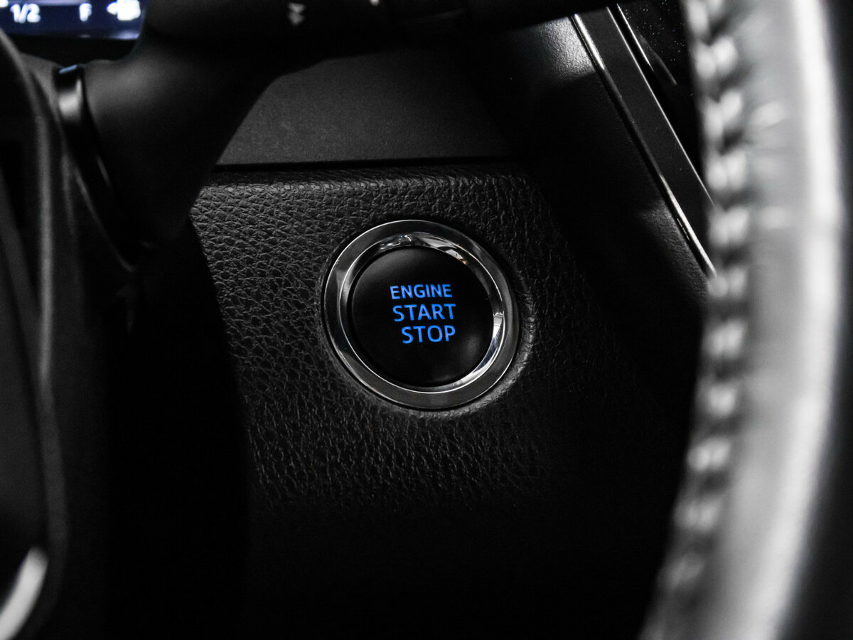 Toyota Camry 2022 года с пробегом. Фото: #18