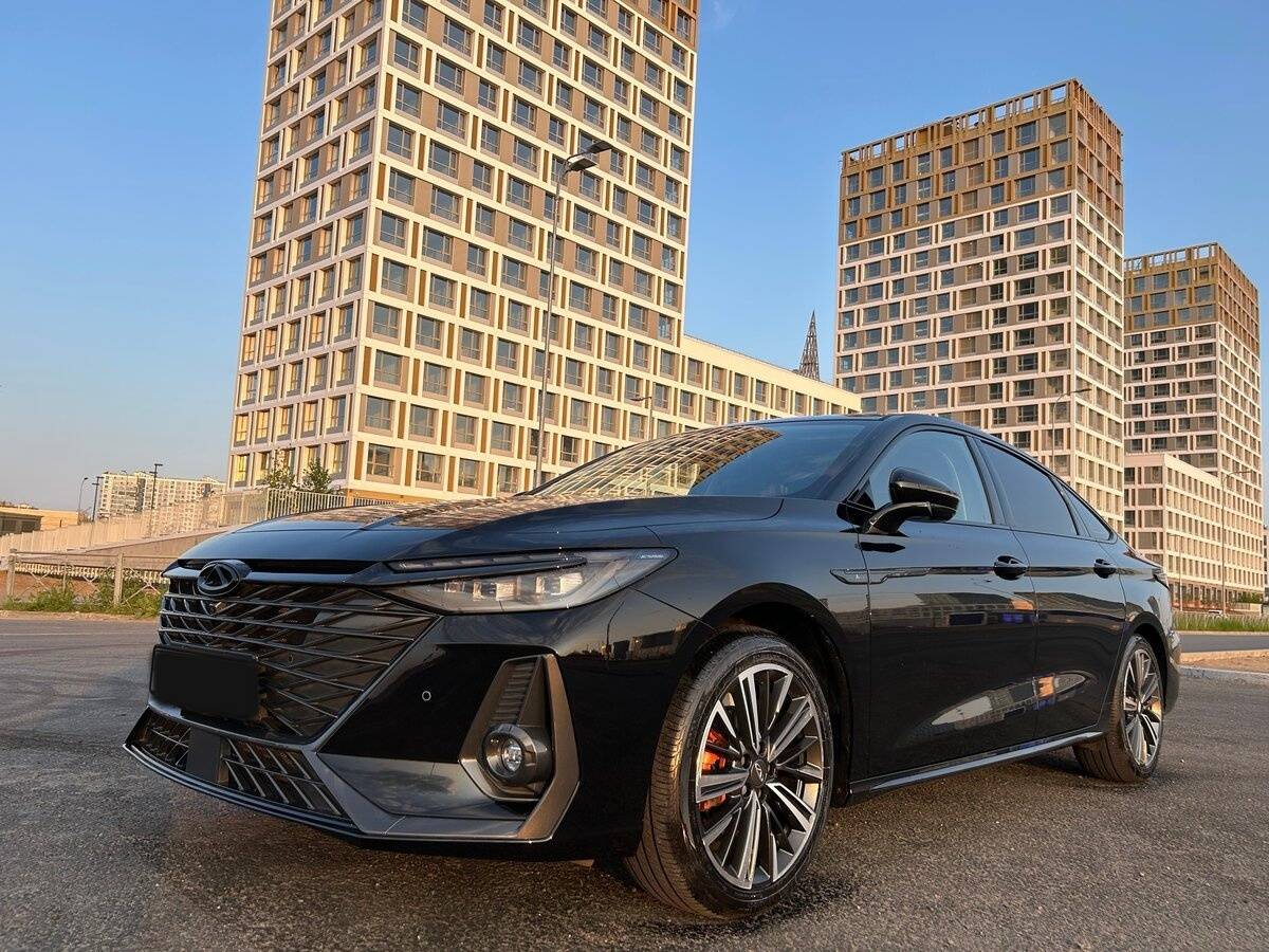 Chery Arrizo 8 2023 года с пробегом. Фото: #2