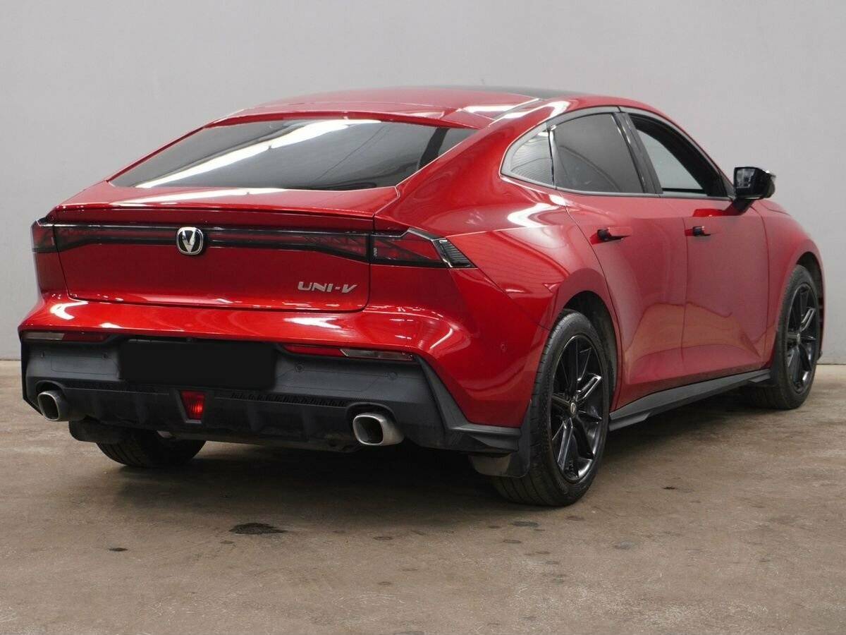 Changan UNI-V 2023 года с пробегом. Фото: #4