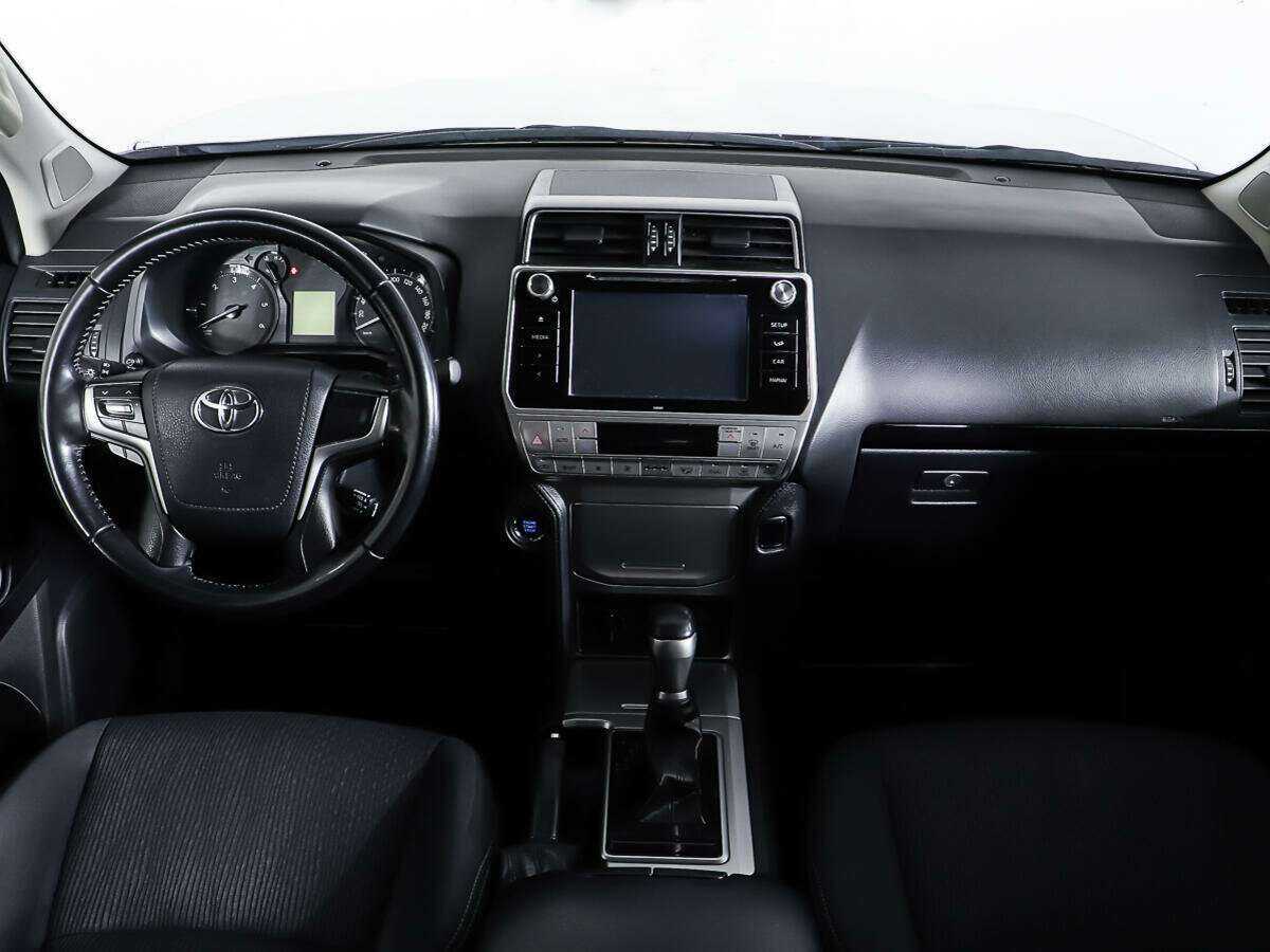 Toyota Land Cruiser Prado 2018 года с пробегом. Фото: #9