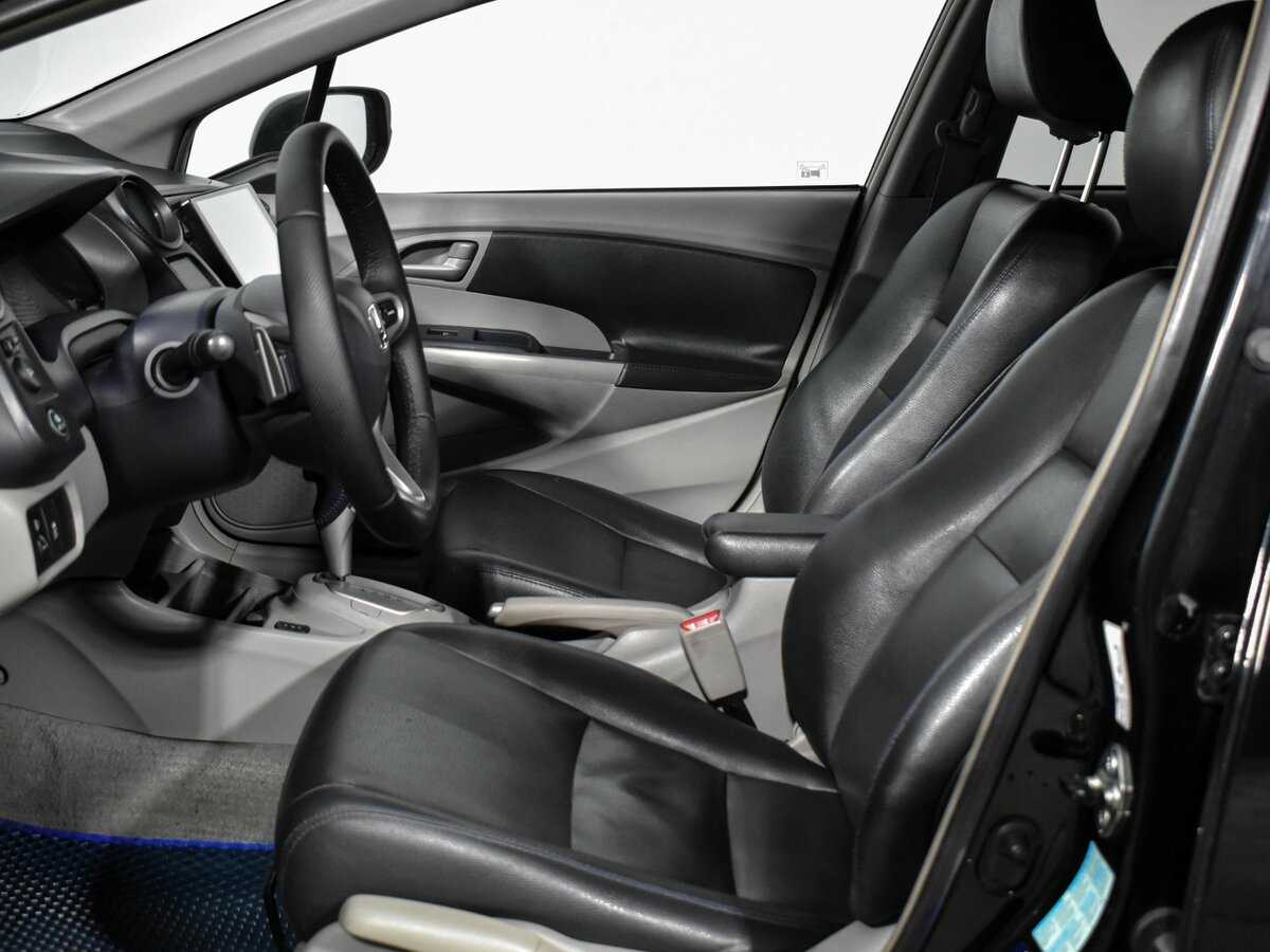 Honda Insight 2010 года с пробегом. Фото: #11