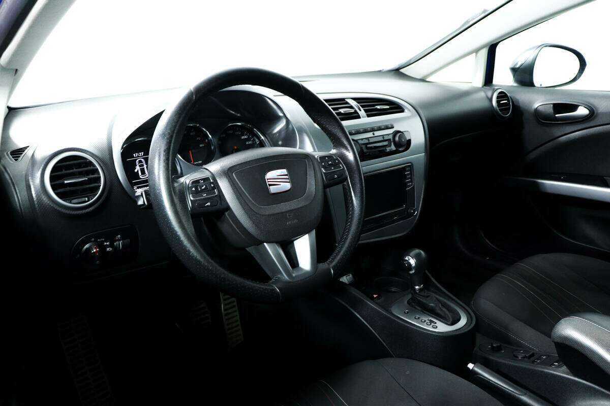 SEAT Leon 2012 года с пробегом. Фото: #12