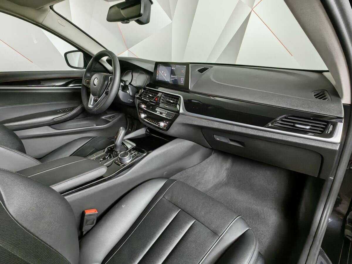 BMW 5 серии 2020 года с пробегом. Фото: #8