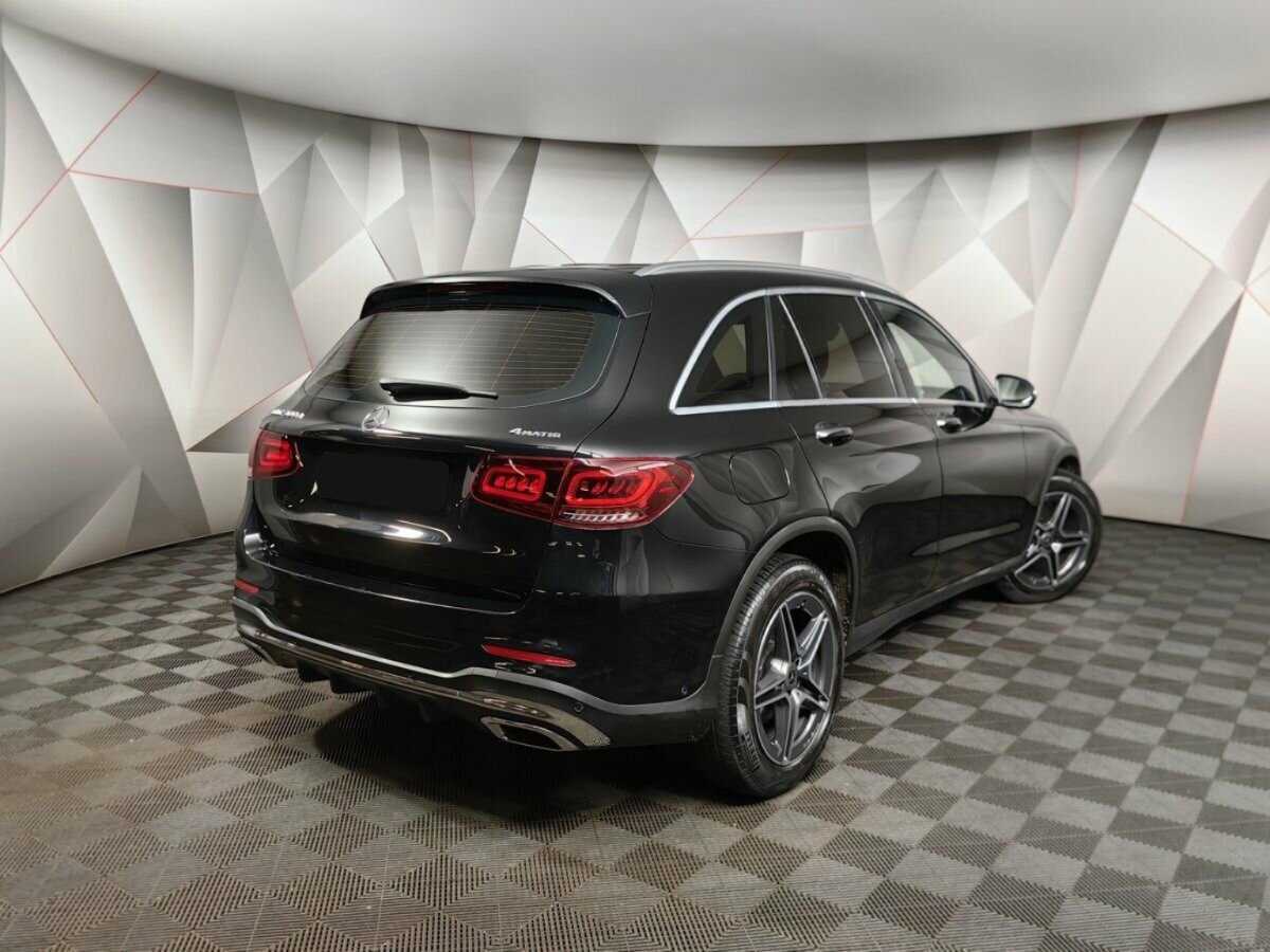 Mercedes-Benz GLC 2021 года с пробегом. Фото: #1