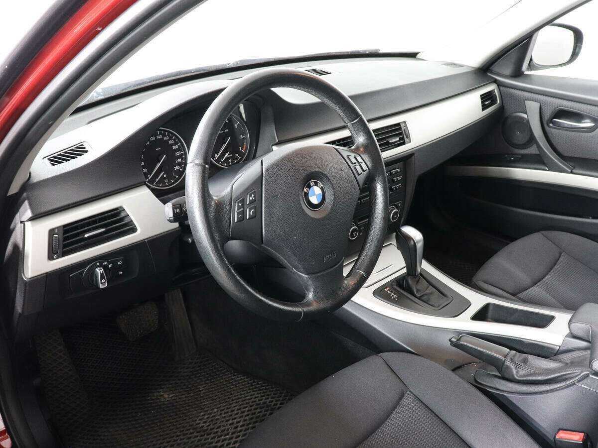 BMW 3 серии 2011 года с пробегом. Фото: #5