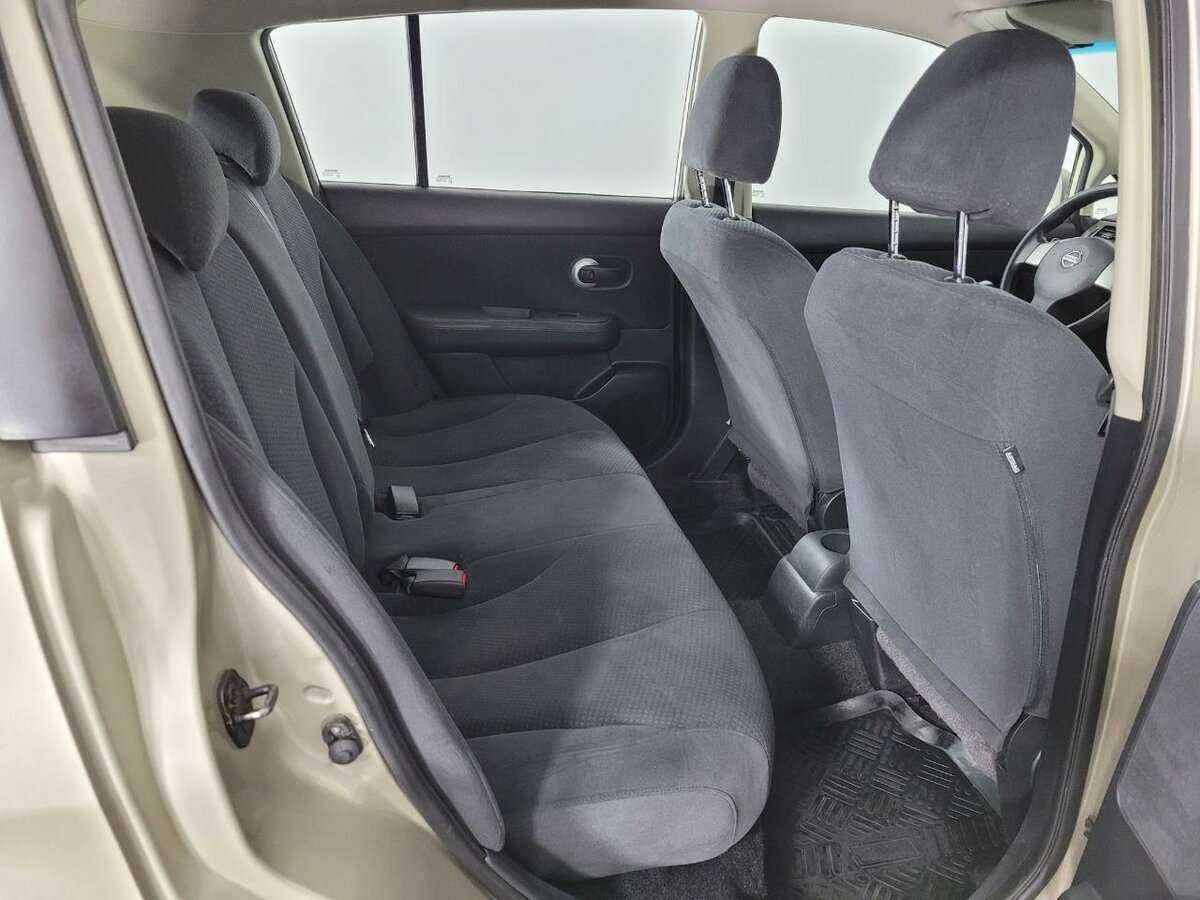Nissan Tiida 2013 года с пробегом. Фото: #15