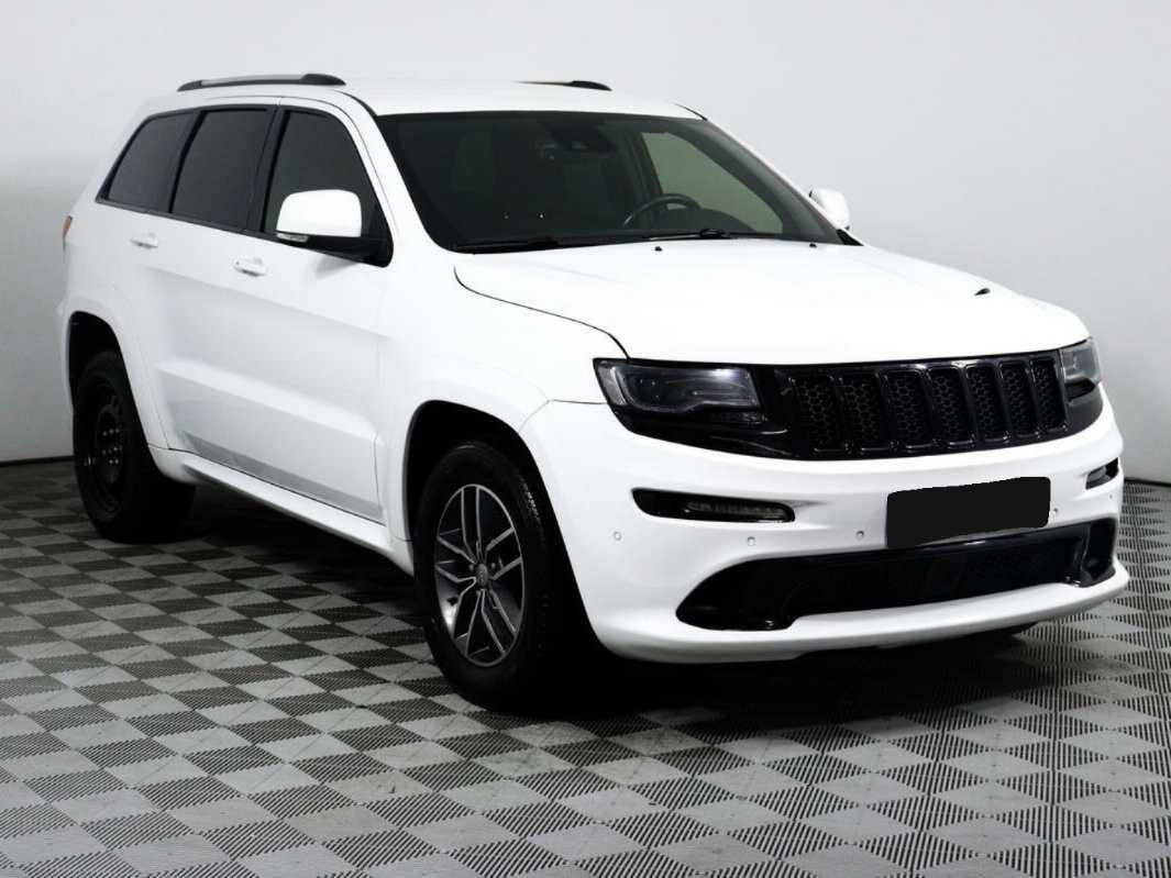 Jeep Grand Cherokee 2018 года с пробегом. Фото: #2