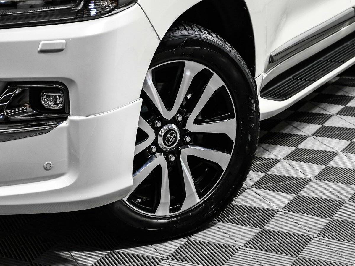 Toyota Land Cruiser 2019 года с пробегом. Фото: #13