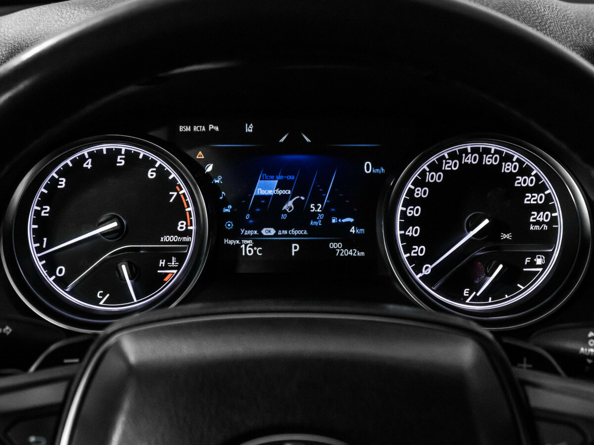 Toyota Camry 2018 года с пробегом. Фото: #7