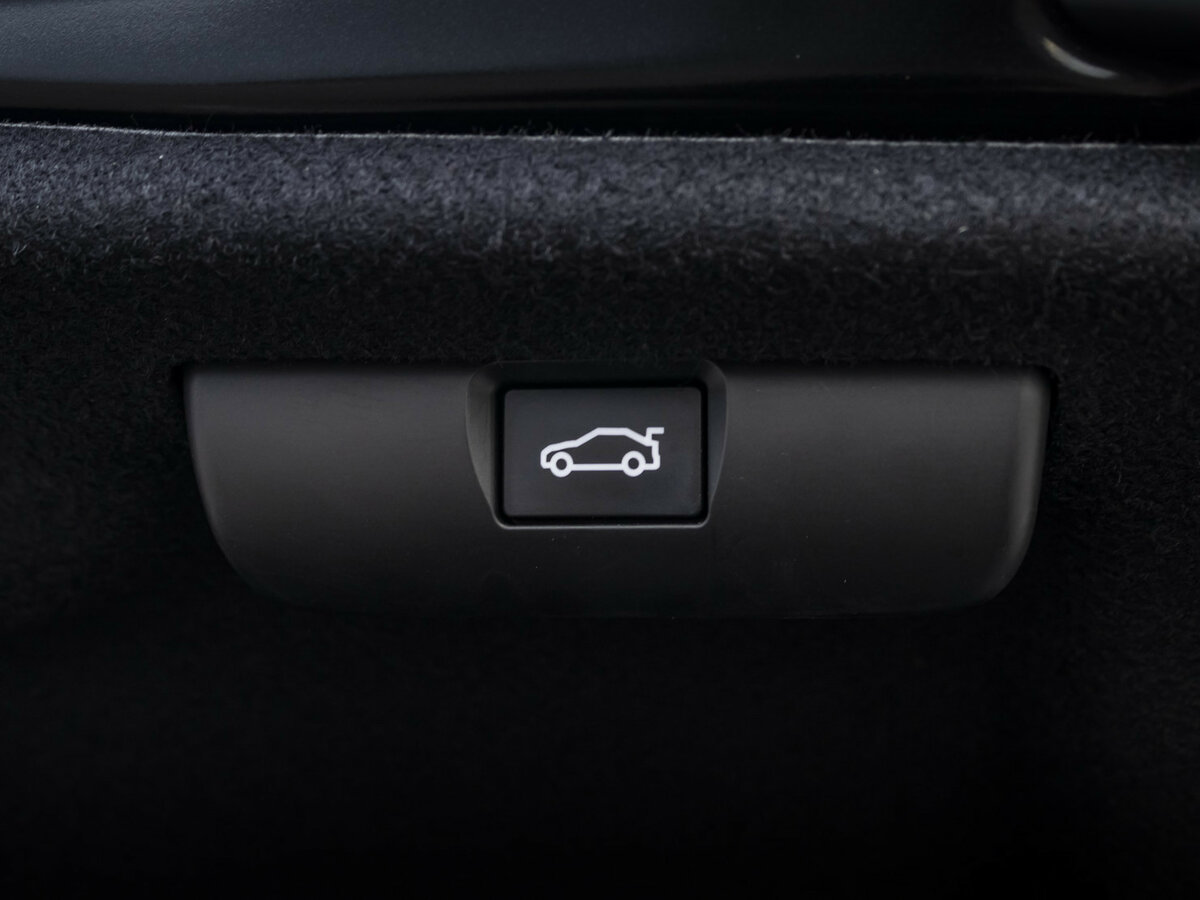 Toyota Camry 2024 года с пробегом. Фото: #20