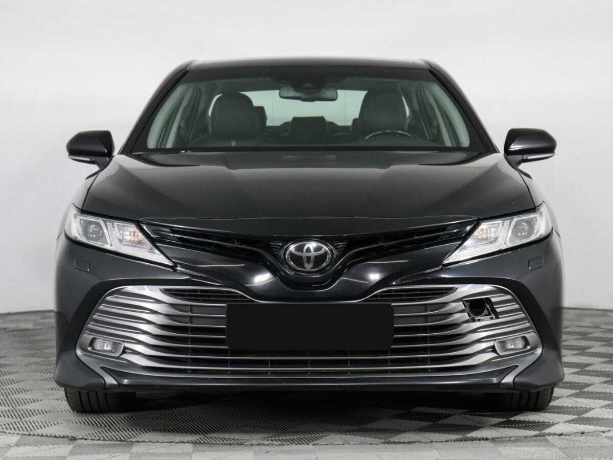 Toyota Camry 2019 года с пробегом. Фото: #1