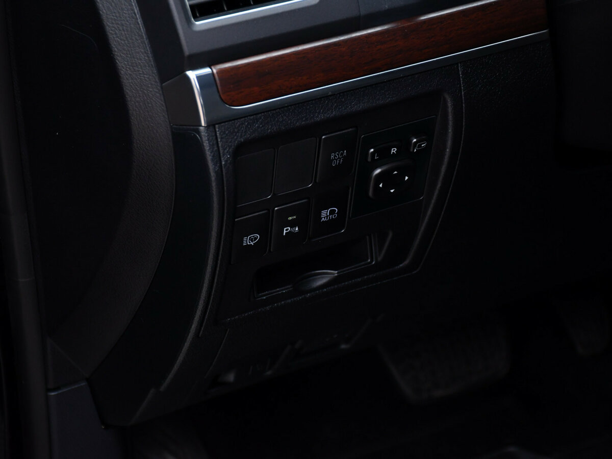 Toyota Land Cruiser 2017 года с пробегом. Фото: #19