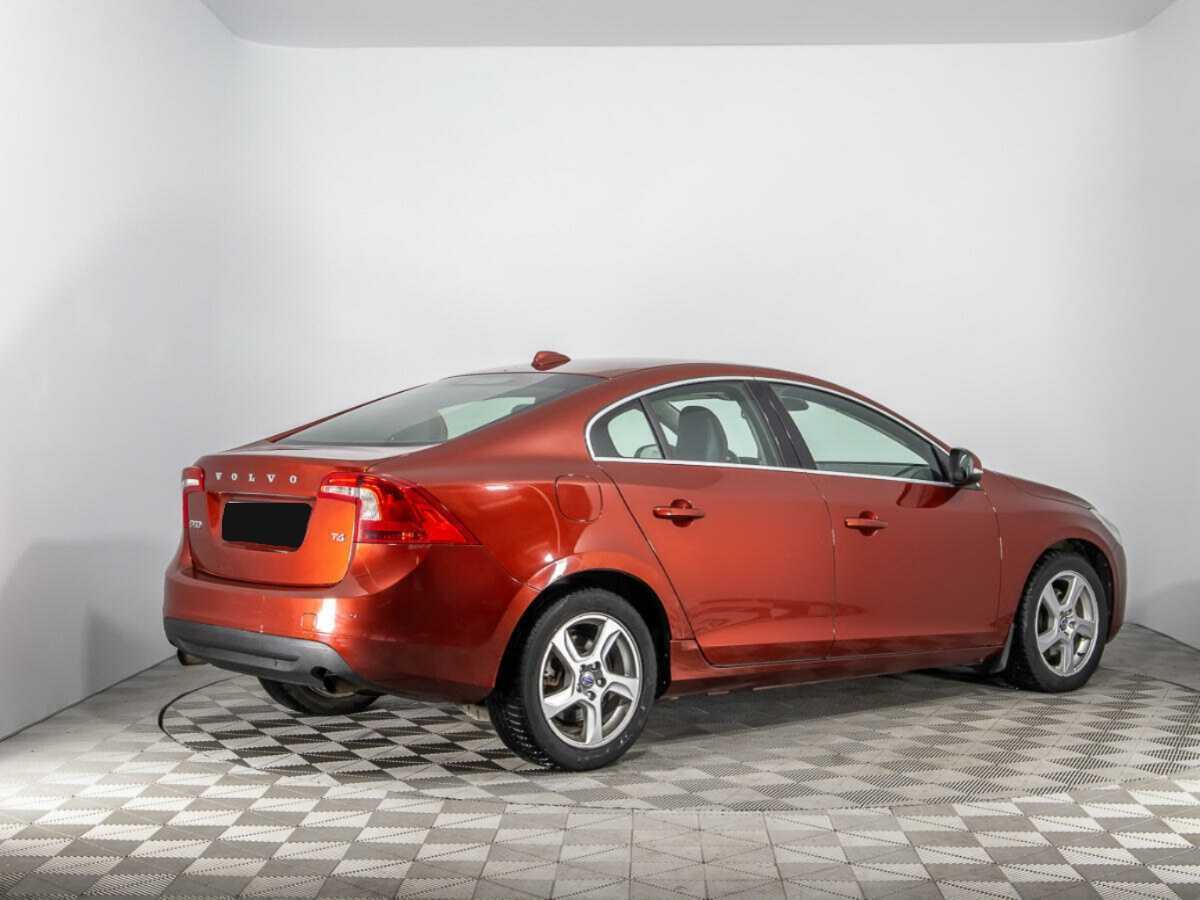 Volvo S60 2011 года с пробегом. Фото: #3