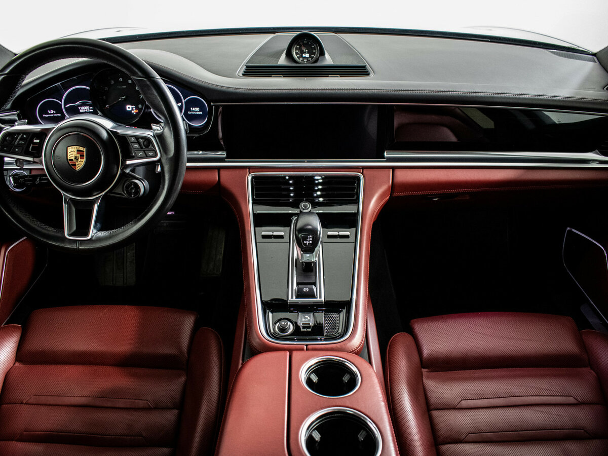 Porsche Panamera 2019 года с пробегом. Фото: #12
