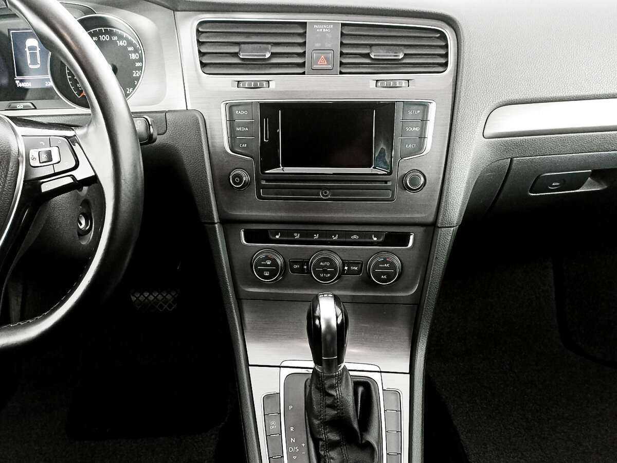 Volkswagen Golf 2013 года с пробегом. Фото: #12