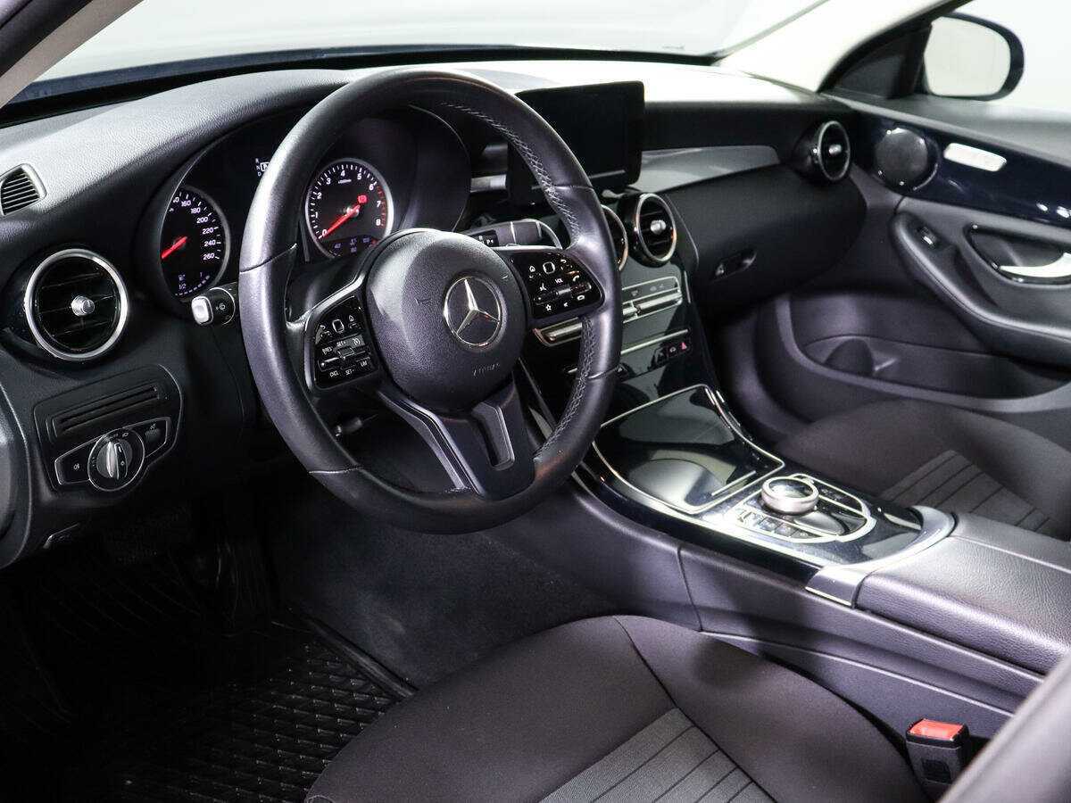 Mercedes-Benz C-Класс 2018 года с пробегом. Фото: #10