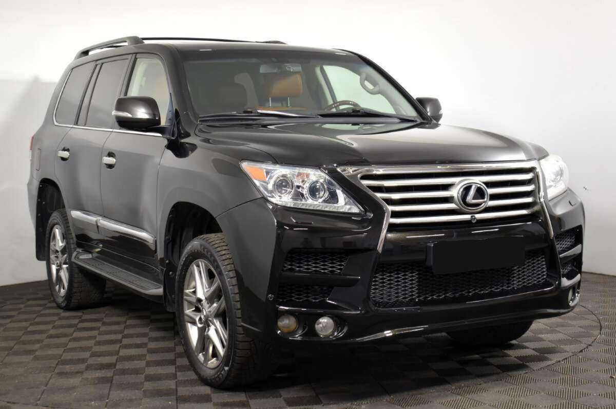 Lexus LX 2013 года с пробегом. Фото: #1