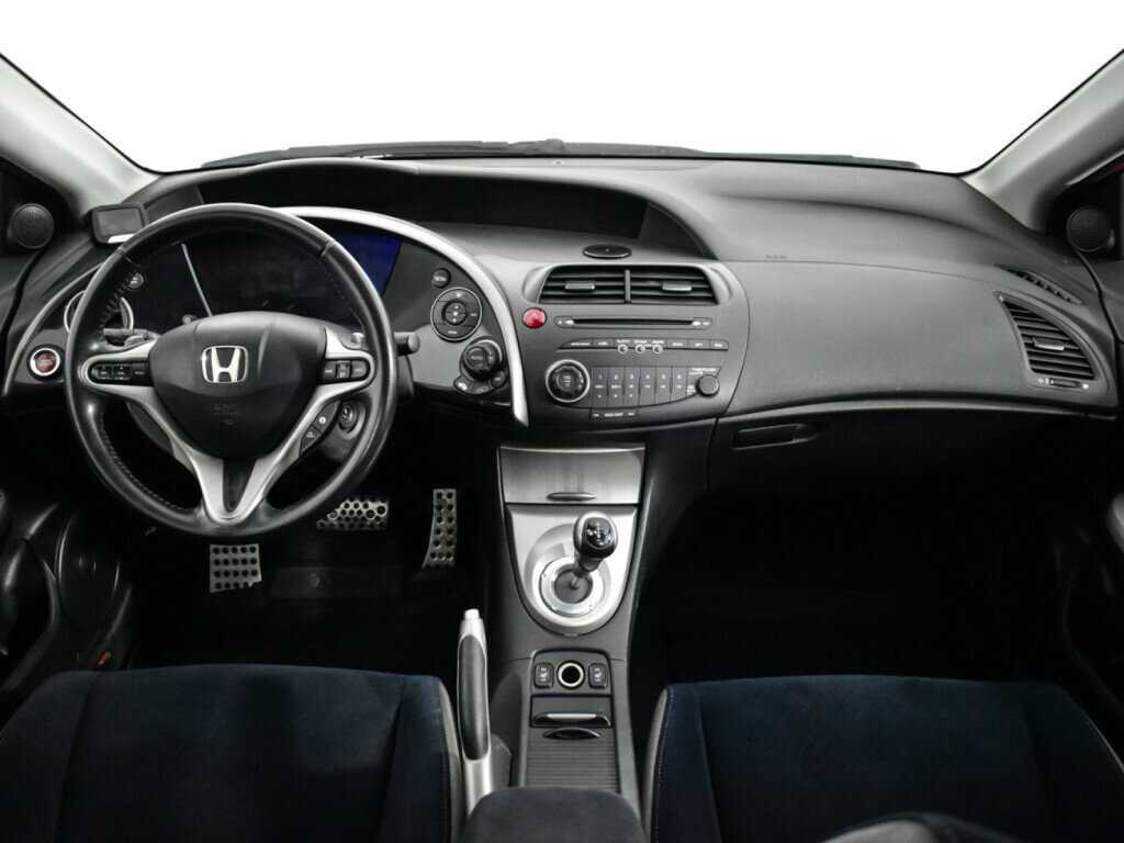 Honda Civic 2008 года с пробегом. Фото: #9