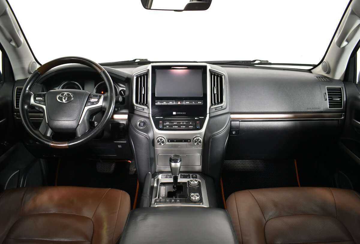Toyota Land Cruiser 2016 года с пробегом. Фото: #14