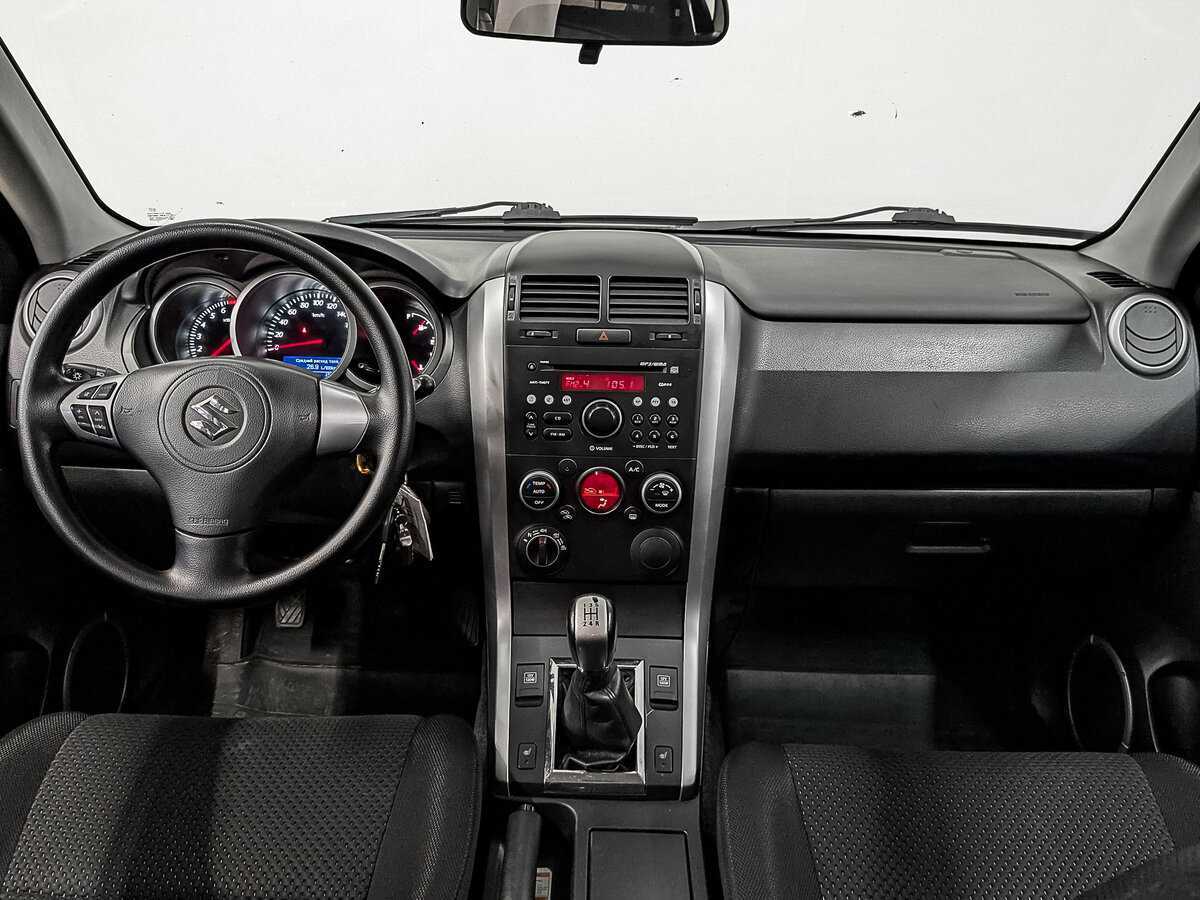 Suzuki Grand Vitara 2011 года с пробегом. Фото: #13